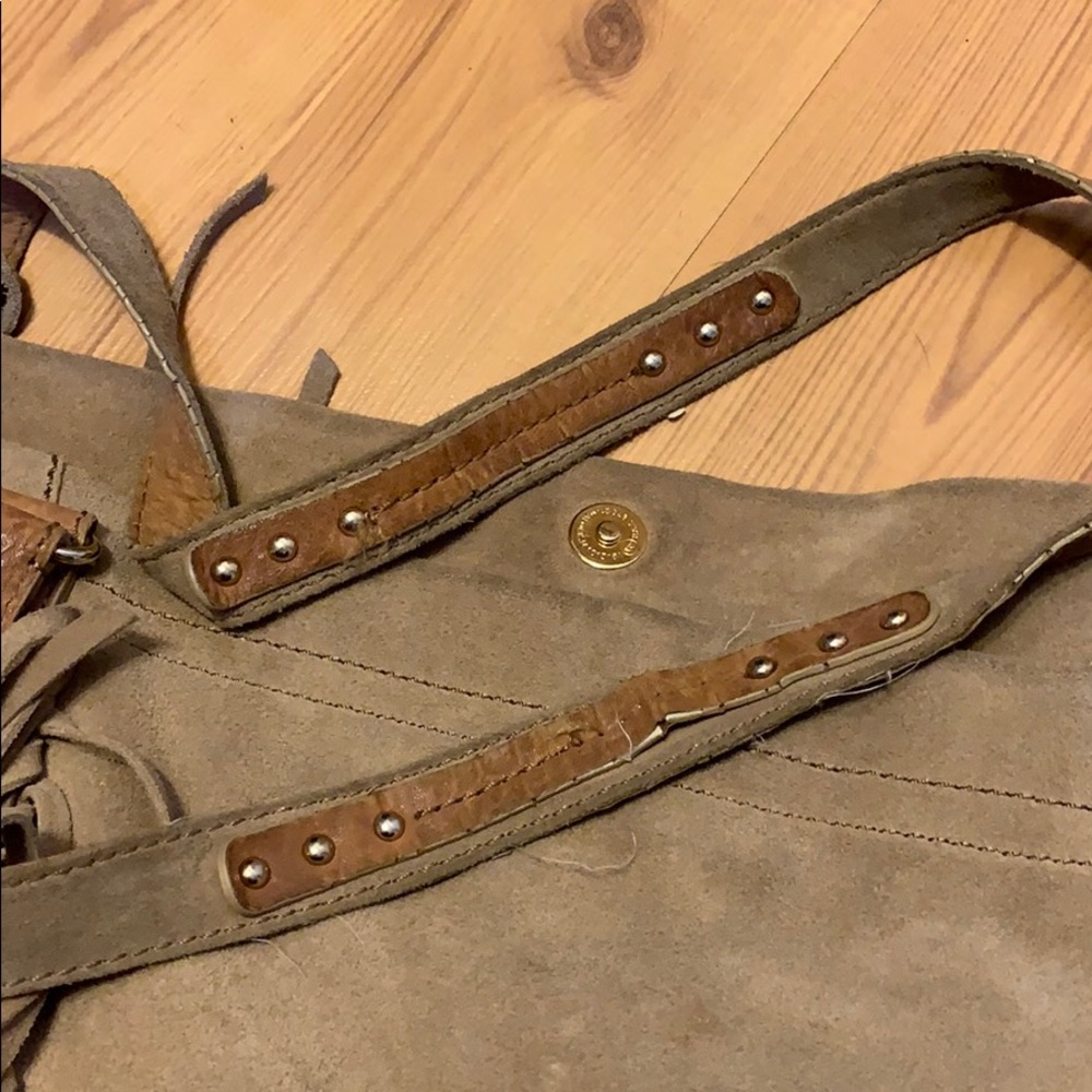 GAP - Suede Fringe Bag - Picture 4 of 4